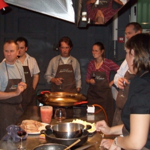 Team uilding Barcelona -paella cooking challenge